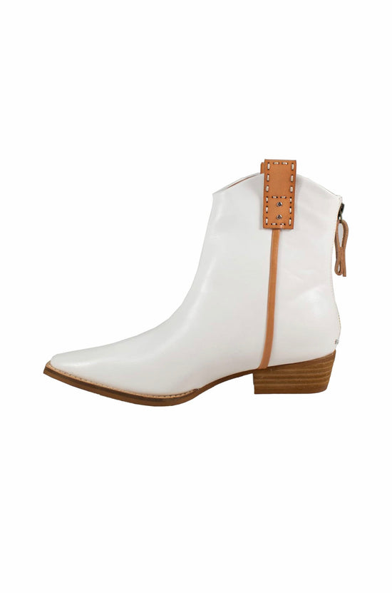 Free reign ankle boot white