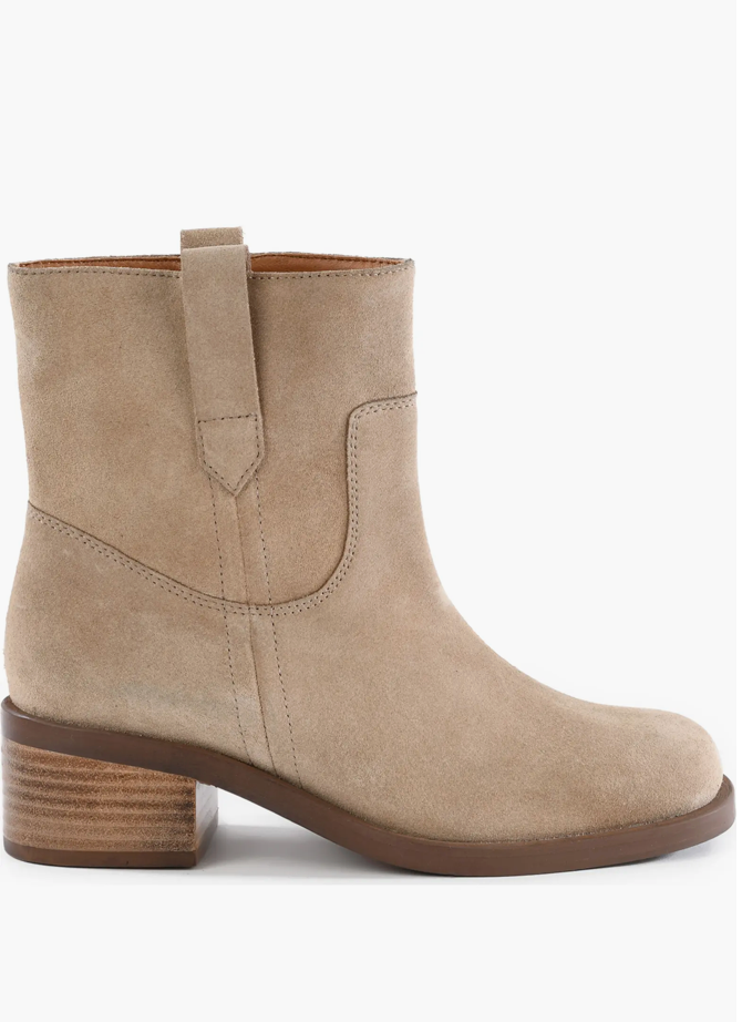 Seychelles Western Cozy Suede Bootie-