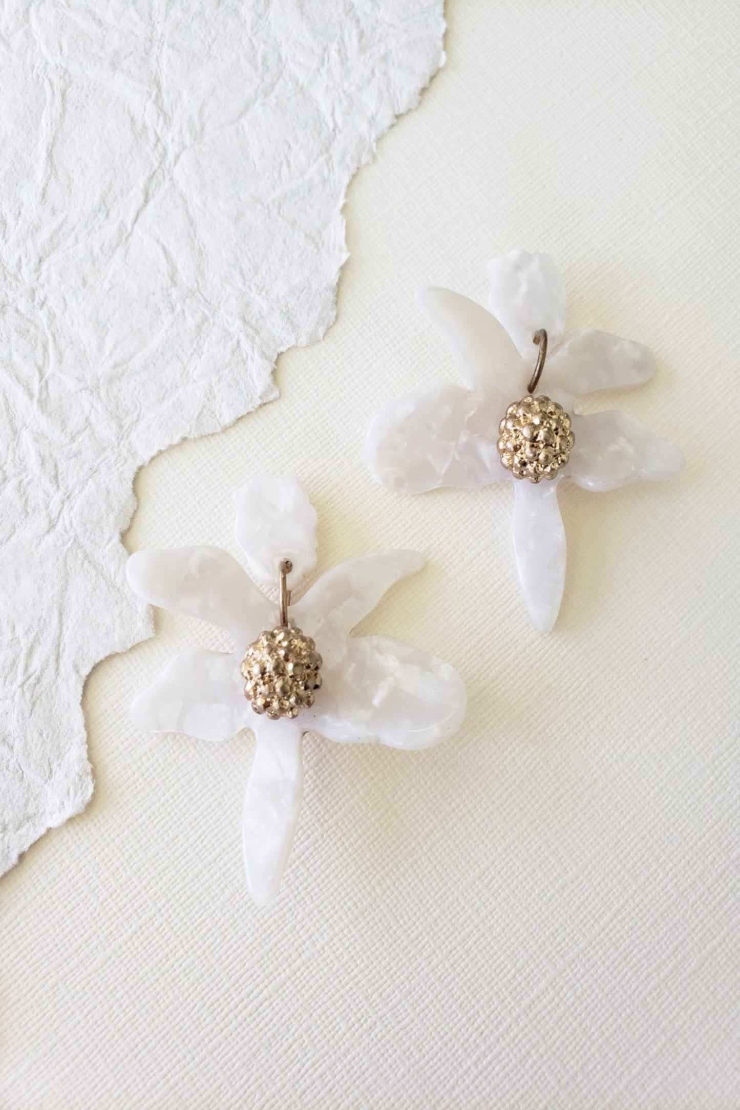 Fleur White Resin Floral Earrings | Pearl Resin Flowers with Gold Center Bead | Spring and Summer Style